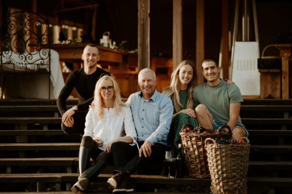 "Mazburkas" vineyard owners