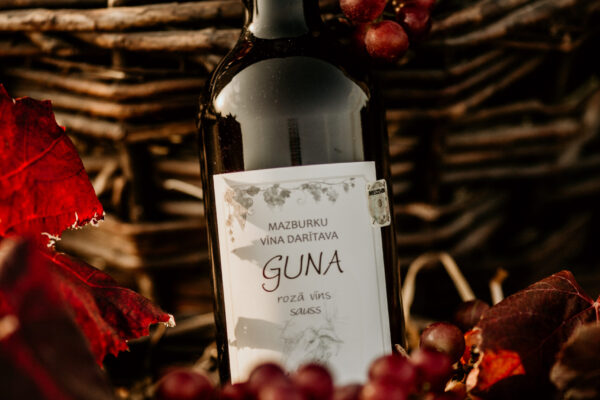 "Mazburkas" red wine