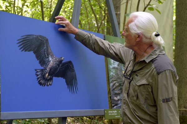 "Valguma pasaule" outdoor art trail